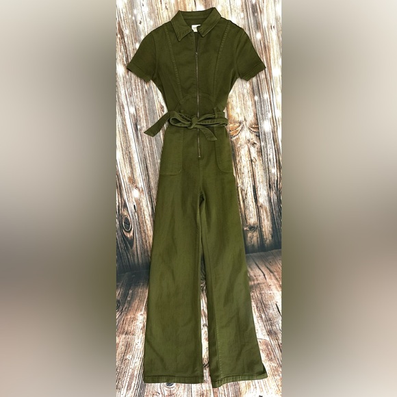 ALICE + OLIVIA || Gorgeous Wide-Leg Denim Jumpsuit in Army Green - SZ 24 💚NWT💚 - Picture 2 of 12